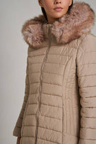 Long quilted down jacket with fur on hood: Beige