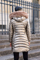 Metallic long puffer jacket with fur on hood: Vert