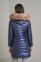 Metallic long puffer jacket with fur on hood: Vert