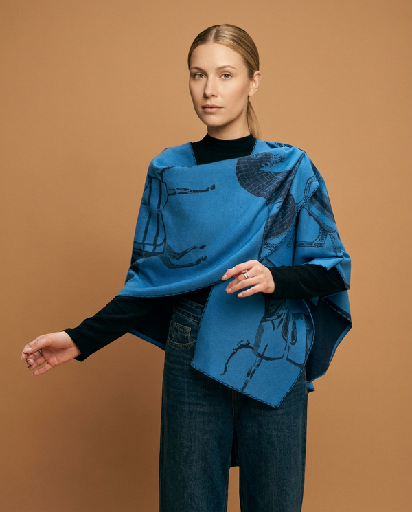Equestrian Blue / Black Trotter Reversible Loop Wrap